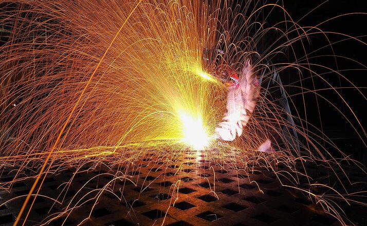 Którą odzież spawalniczą wybrać i w jakim miejscu ją nabyć?