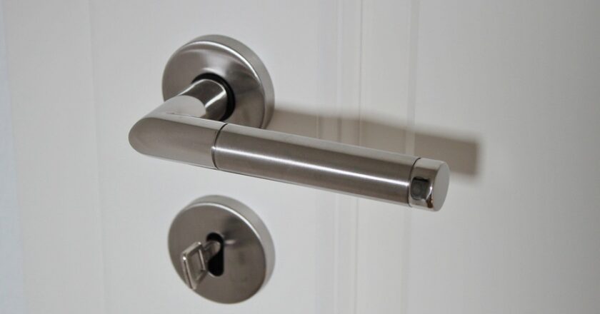 Okna WAMAR: bogata propozycja sprzedażowa okien, drzwi zewnętrznych, drzwi na taras, bram do garażu oraz rolet