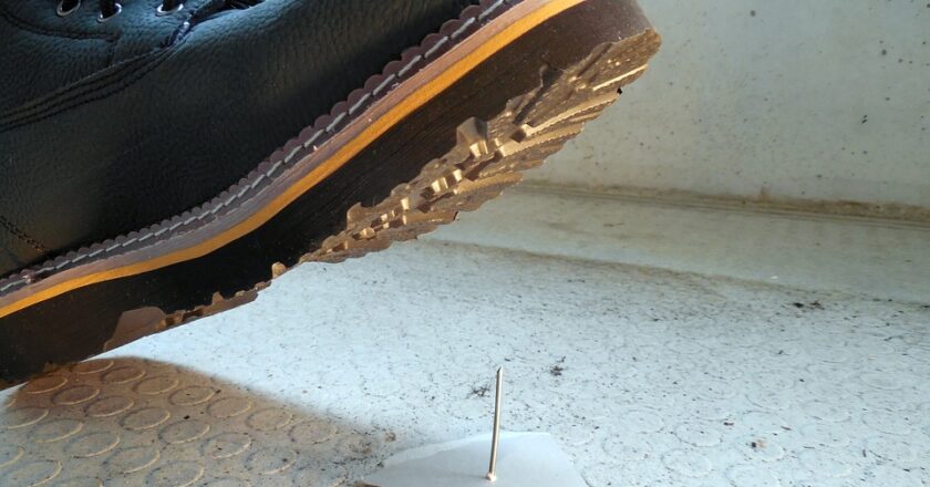 Odzież ochronna – dlaczego ma takie znaczenie podczas pracy